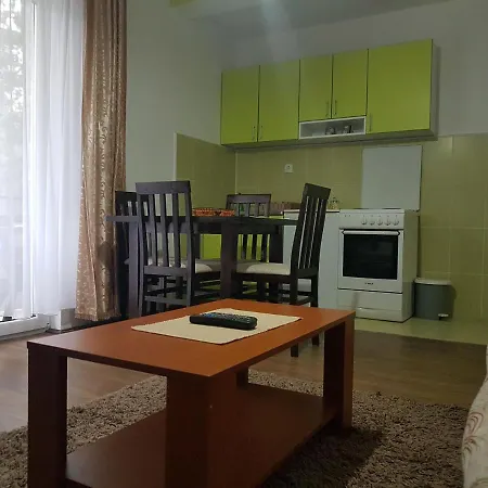 Mountain House Tara Nikolic * 卡鲁德杰尔斯科巴尔